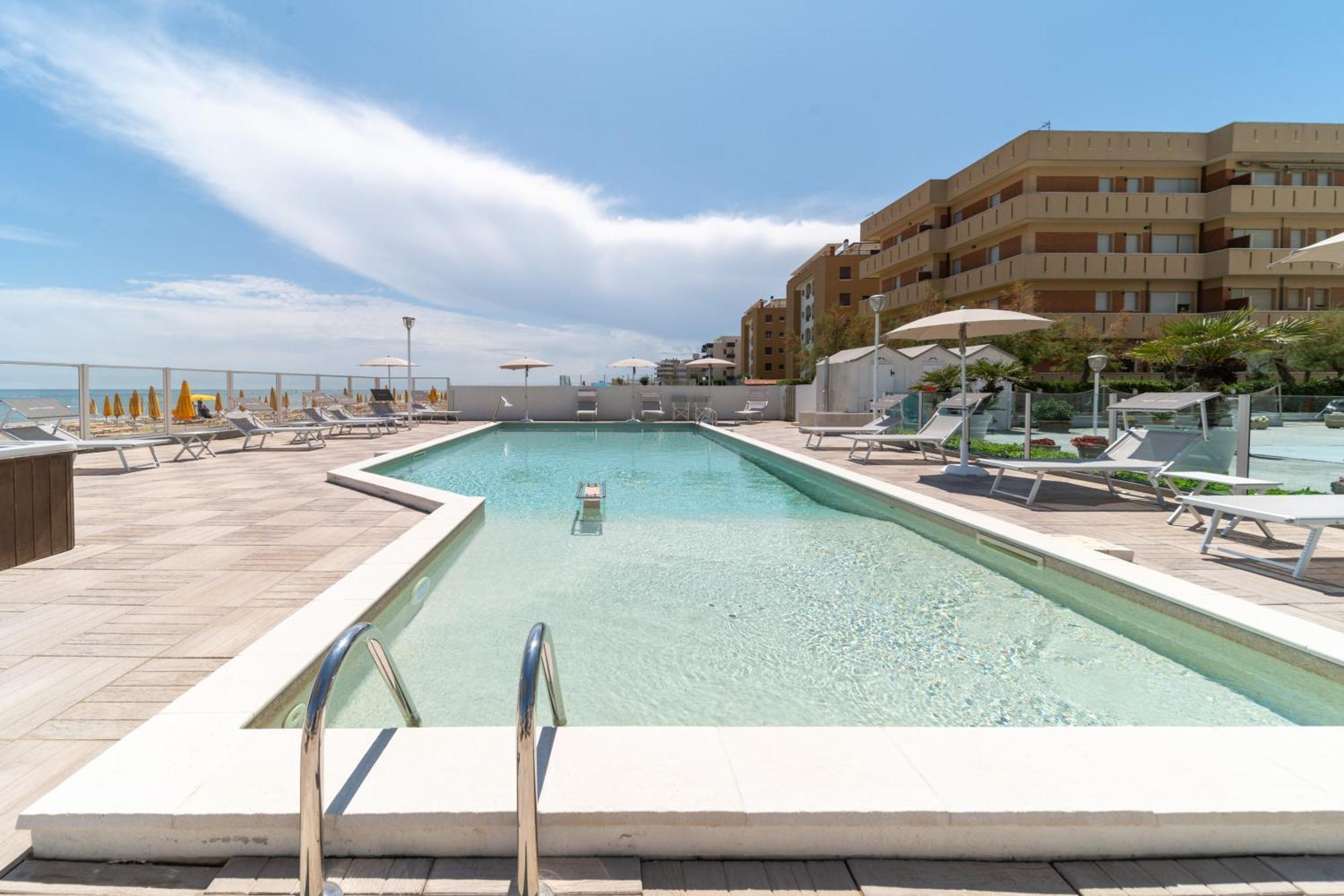 Hotel Casadei Fano Exterior foto